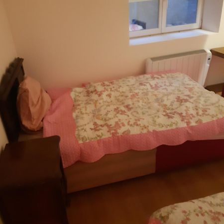 Appartement Chic Et Relax à Montmarault Extérieur photo