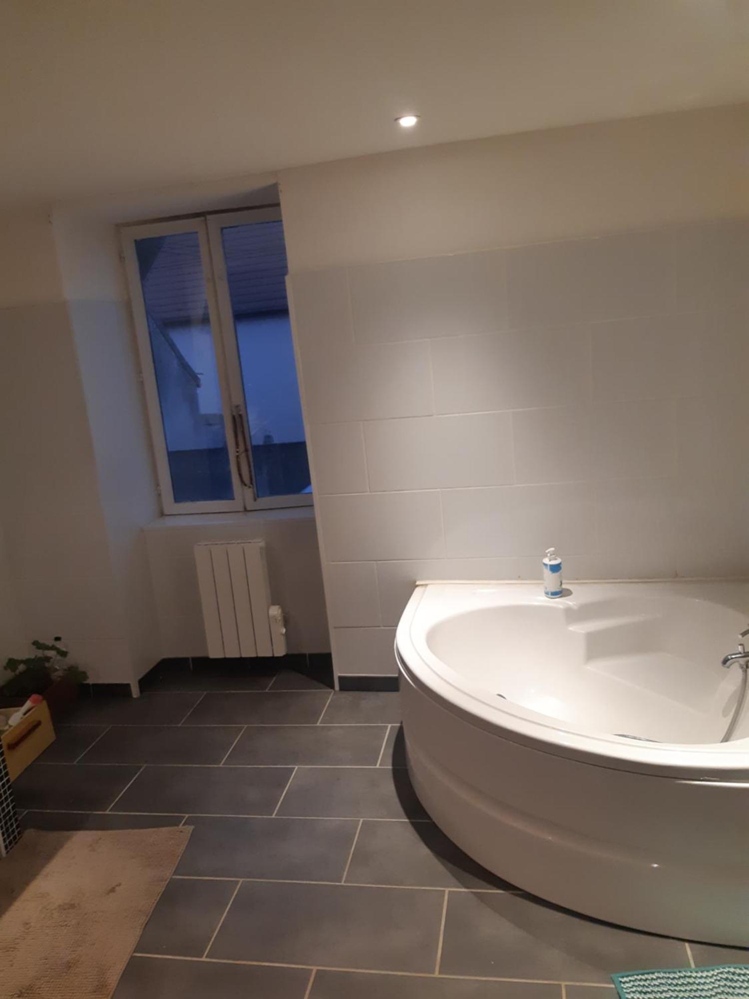 Appartement Chic Et Relax à Montmarault Extérieur photo